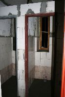 Během rekonstrukce WC (říjen 2007)